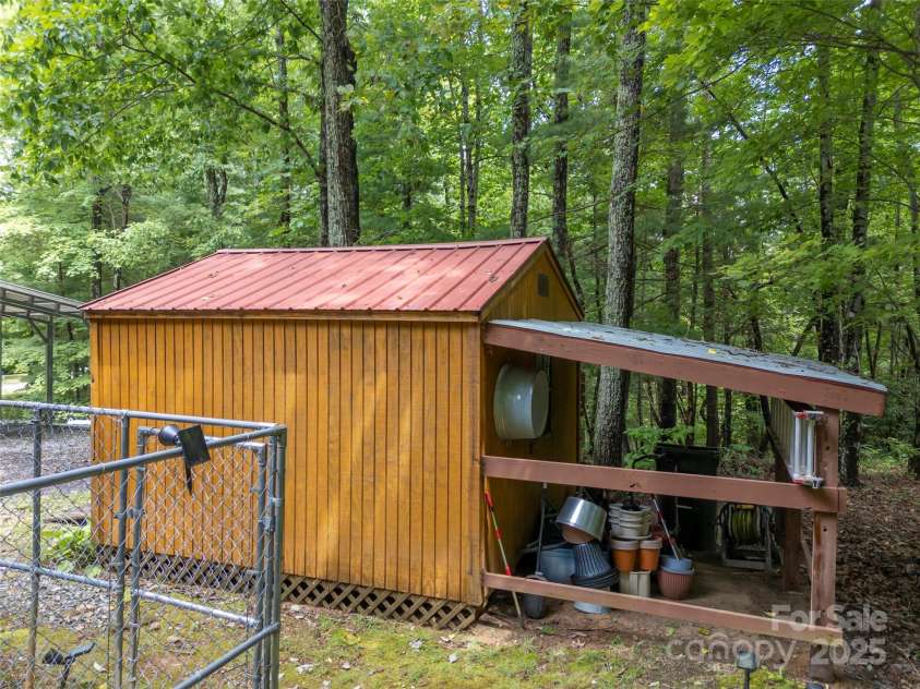 224 Small Falls Lane, Saluda, NC 28773.  MLS# CAR4291769, YatesRealty ID 35213. 