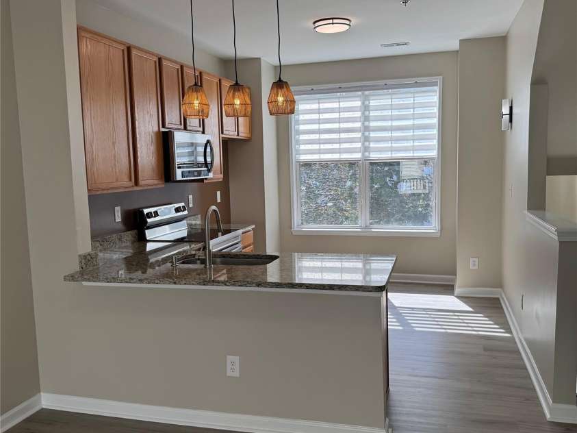 6320 Royal Celadon Way, Charlotte, NC 28269.  MLS# CAR4400123, YatesRealty ID 35214. 