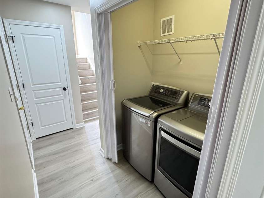 6320 Royal Celadon Way, Charlotte, NC 28269.  MLS# CAR4400123, YatesRealty ID 35214. 