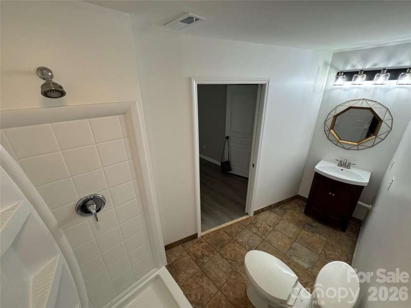 6320 Royal Celadon Way, Charlotte, NC 28269.  MLS# CAR4400123, YatesRealty ID 35214. 