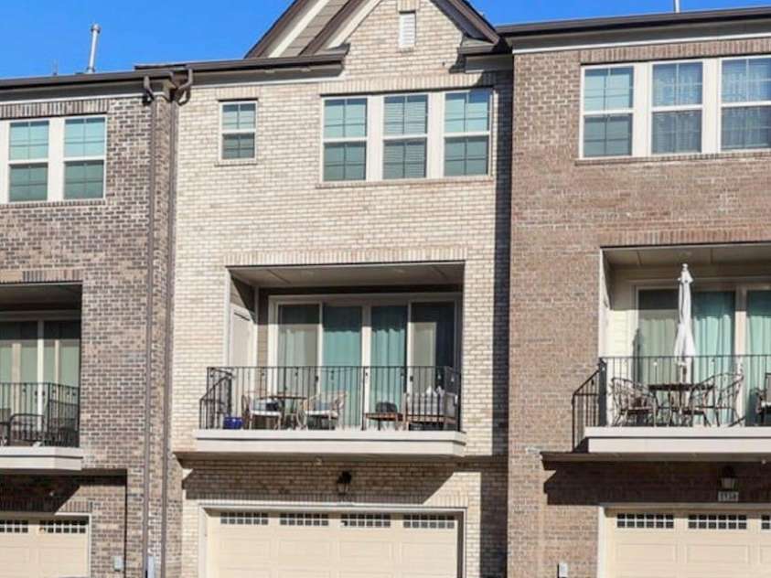 1336 Woodlawn Road, Charlotte, NC 28209.  MLS# CAR4297744, YatesRealty ID 35215. 