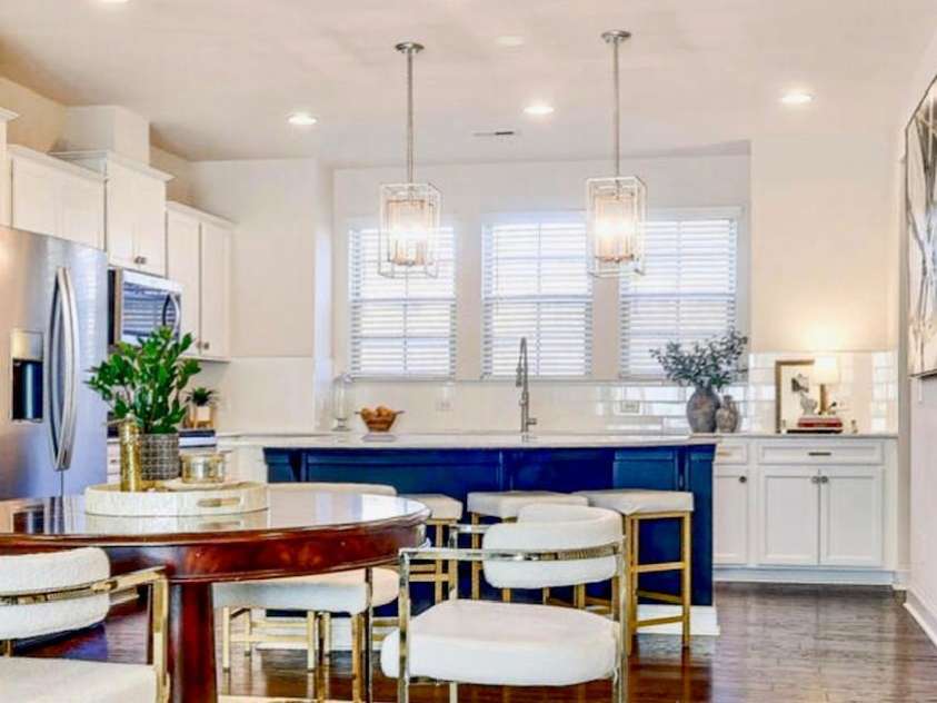 1336 Woodlawn Road, Charlotte, NC 28209.  MLS# CAR4297744, YatesRealty ID 35215. 