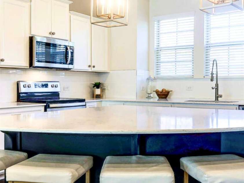 1336 Woodlawn Road, Charlotte, NC 28209.  MLS# CAR4297744, YatesRealty ID 35215. 