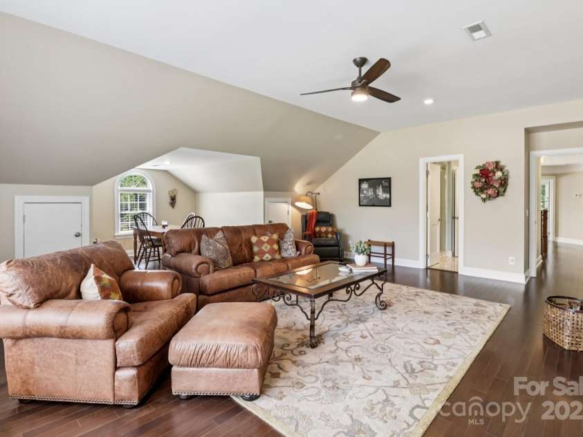 122 Ringneck Trail, Mooresville, NC 28117.  MLS# CAR4291490, YatesRealty ID 35216. Perfect spot to watch the game or movie night