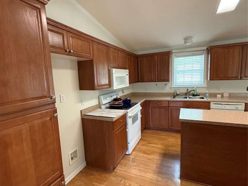 123 Castle Court, Kings Mountain, NC 28086.  MLS# CAR4293754, YatesRealty ID 35217. 