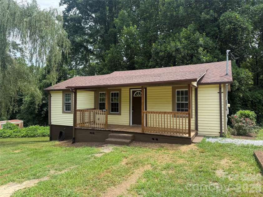 276 Kathy Street, Marion, NC 28752.  MLS# CAR4399135, YatesRealty ID 35217. 