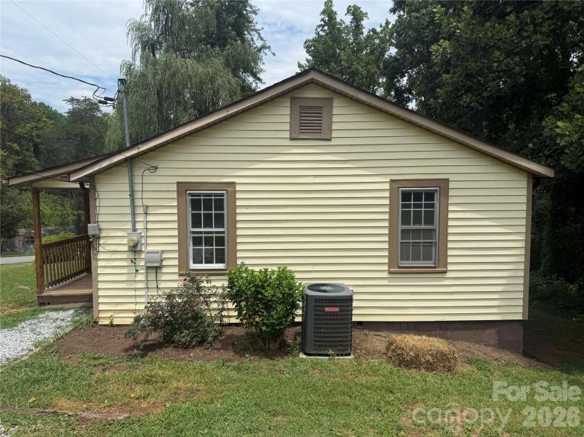 276 Kathy Street, Marion, NC 28752.  MLS# CAR4399135, YatesRealty ID 35217. 