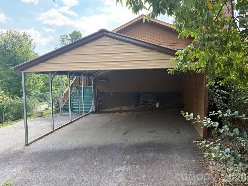 256A Bruce Road, Mars Hill, NC 28754.  MLS# CAR4399321, YatesRealty ID 35218. 