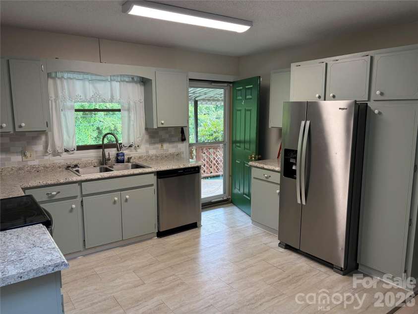 256A Bruce Road, Mars Hill, NC 28754.  MLS# CAR4399321, YatesRealty ID 35218. 