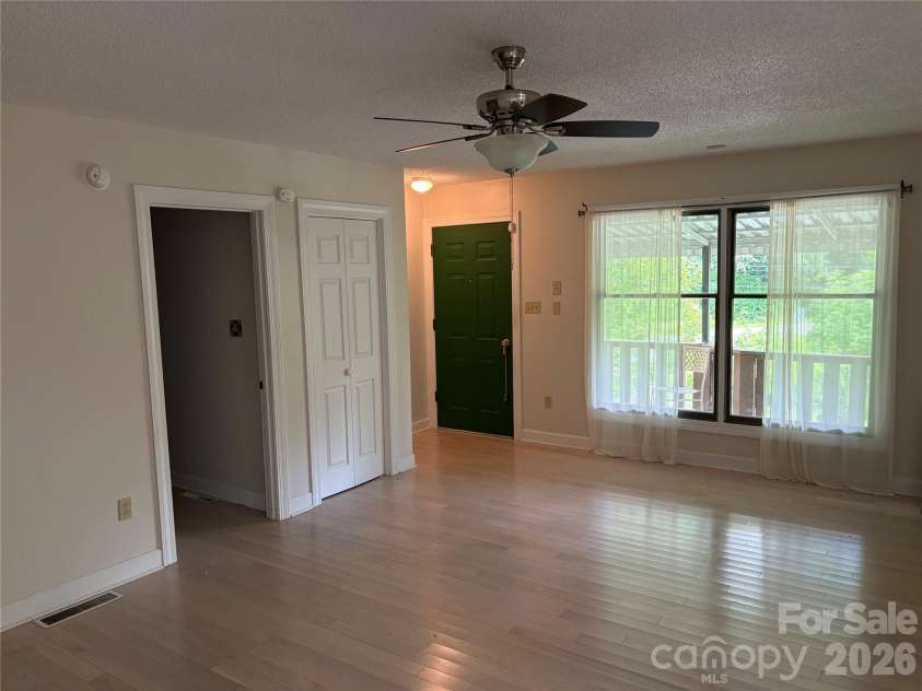 256A Bruce Road, Mars Hill, NC 28754.  MLS# CAR4399321, YatesRealty ID 35218. 