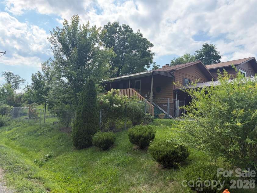 256A Bruce Road, Mars Hill, NC 28754.  MLS# CAR4399321, YatesRealty ID 35218. 