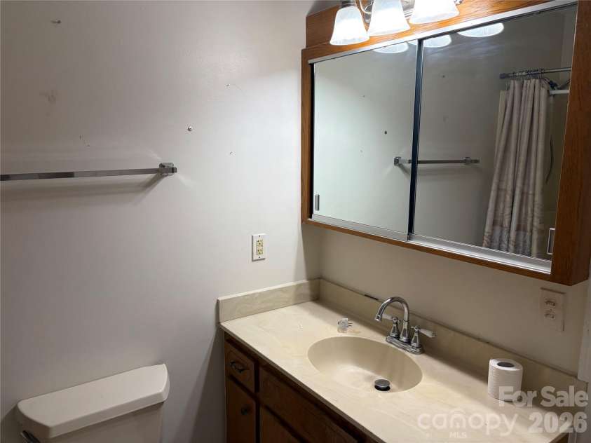 256A Bruce Road, Mars Hill, NC 28754.  MLS# CAR4399321, YatesRealty ID 35218. 