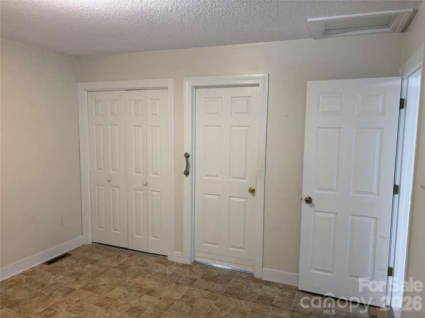 256A Bruce Road, Mars Hill, NC 28754.  MLS# CAR4399321, YatesRealty ID 35218. 