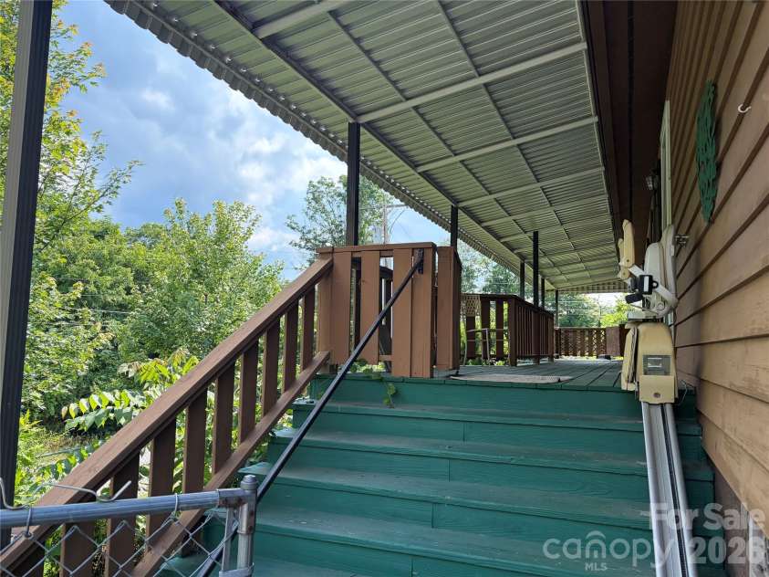 256A Bruce Road, Mars Hill, NC 28754.  MLS# CAR4399321, YatesRealty ID 35218. 
