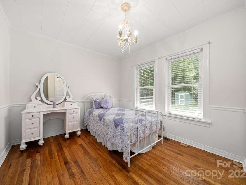 429 Brooklyn Avenue, Hendersonville, NC 28792.  MLS# CAR4289164, YatesRealty ID 35219. Bedroom #3