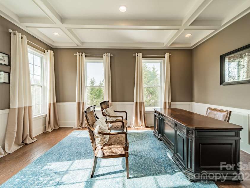 2027 Gloucester Street, Matthews, NC 28104.  MLS# CAR4224061, YatesRealty ID 3522. 