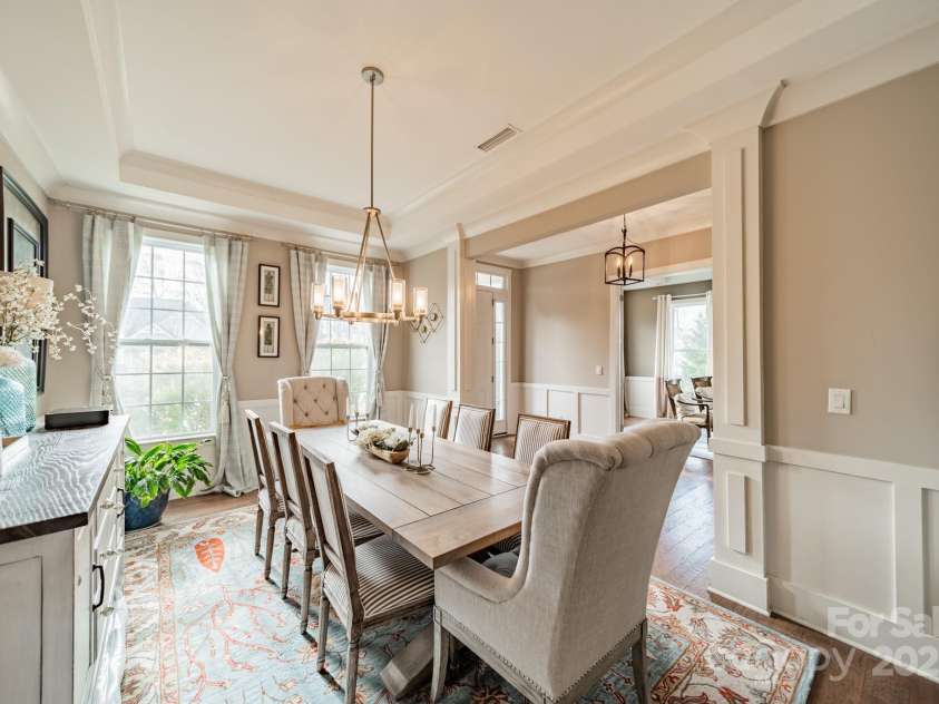 2027 Gloucester Street, Matthews, NC 28104.  MLS# CAR4224061, YatesRealty ID 3522. 