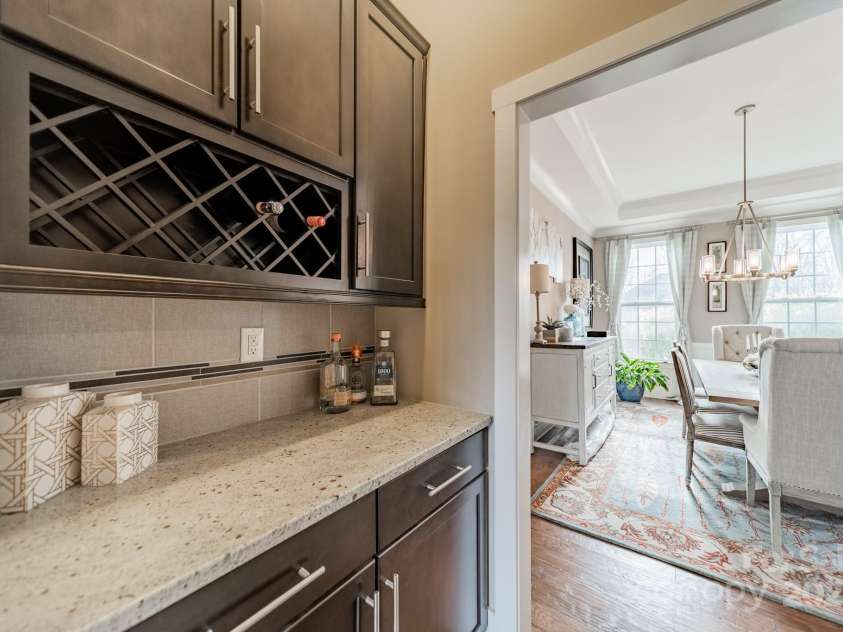 2027 Gloucester Street, Matthews, NC 28104.  MLS# CAR4224061, YatesRealty ID 3522. 