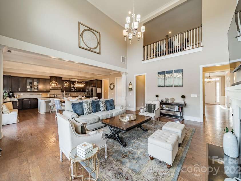 2027 Gloucester Street, Matthews, NC 28104.  MLS# CAR4224061, YatesRealty ID 3522. 