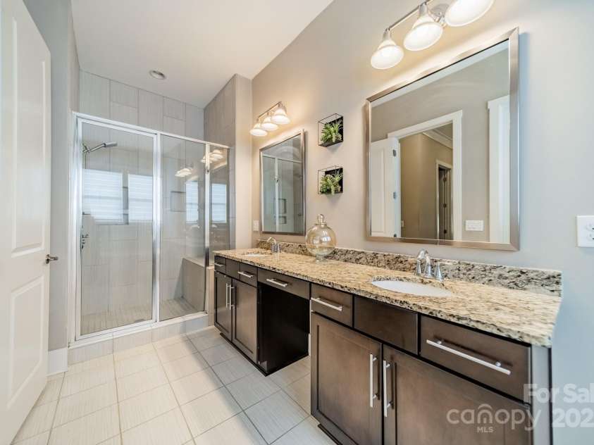 2027 Gloucester Street, Matthews, NC 28104.  MLS# CAR4224061, YatesRealty ID 3522. 