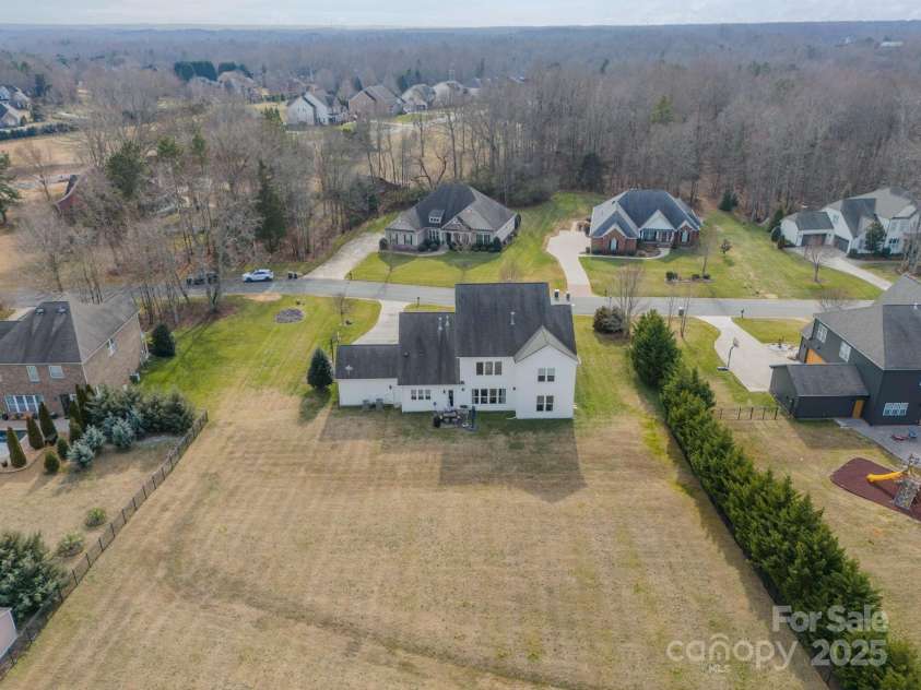 2027 Gloucester Street, Matthews, NC 28104.  MLS# CAR4224061, YatesRealty ID 3522. 