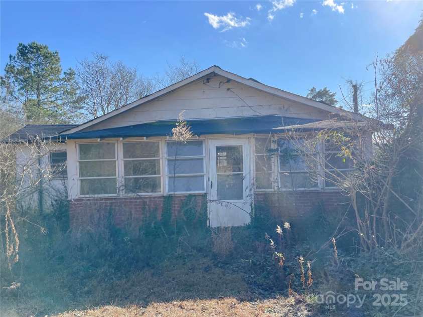 32 Tell Davidson Road, Chesterfield, SC 29709.  MLS# CAR4210125, YatesRealty ID 3522. 