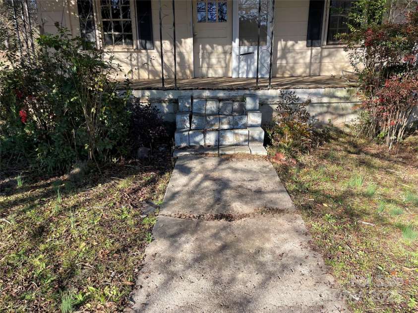 32 Tell Davidson Road, Chesterfield, SC 29709.  MLS# CAR4210125, YatesRealty ID 3522. 