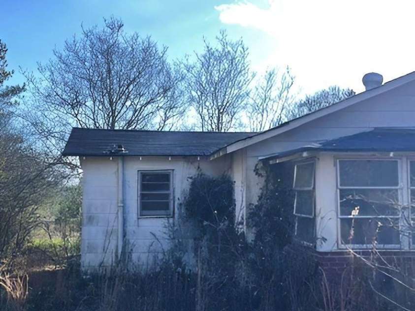 32 Tell Davidson Road, Chesterfield, SC 29709.  MLS# CAR4210125, YatesRealty ID 3522. 