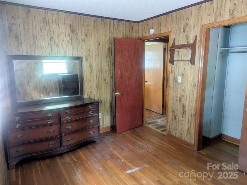 2645 Green Acres Street, Lenoir, NC 28645.  MLS# CAR4293929, YatesRealty ID 35221. 
