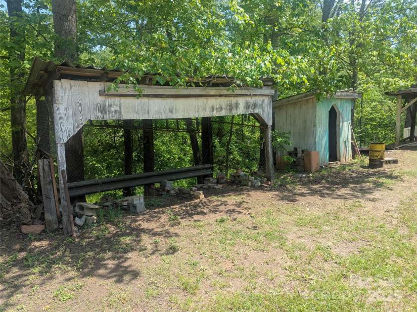 2645 Green Acres Street, Lenoir, NC 28645.  MLS# CAR4293929, YatesRealty ID 35221. 