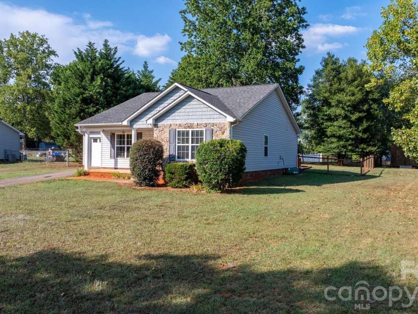 3844 Bridle Path Drive, Vale, NC 28168.  MLS# CAR4396096, YatesRealty ID 35221. 