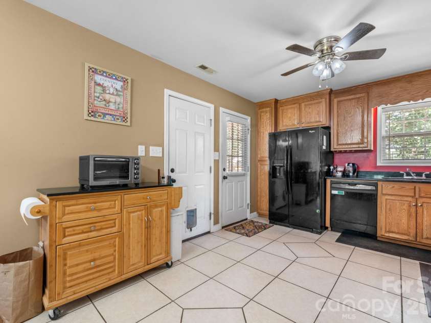 3844 Bridle Path Drive, Vale, NC 28168.  MLS# CAR4396096, YatesRealty ID 35221. 
