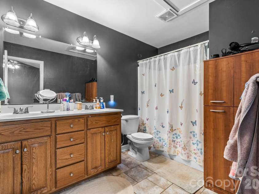 3844 Bridle Path Drive, Vale, NC 28168.  MLS# CAR4396096, YatesRealty ID 35221. 