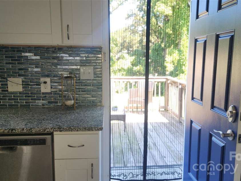 613 Hillside Street, Kannapolis, NC 28083.  MLS# CAR4293829, YatesRealty ID 35222. 