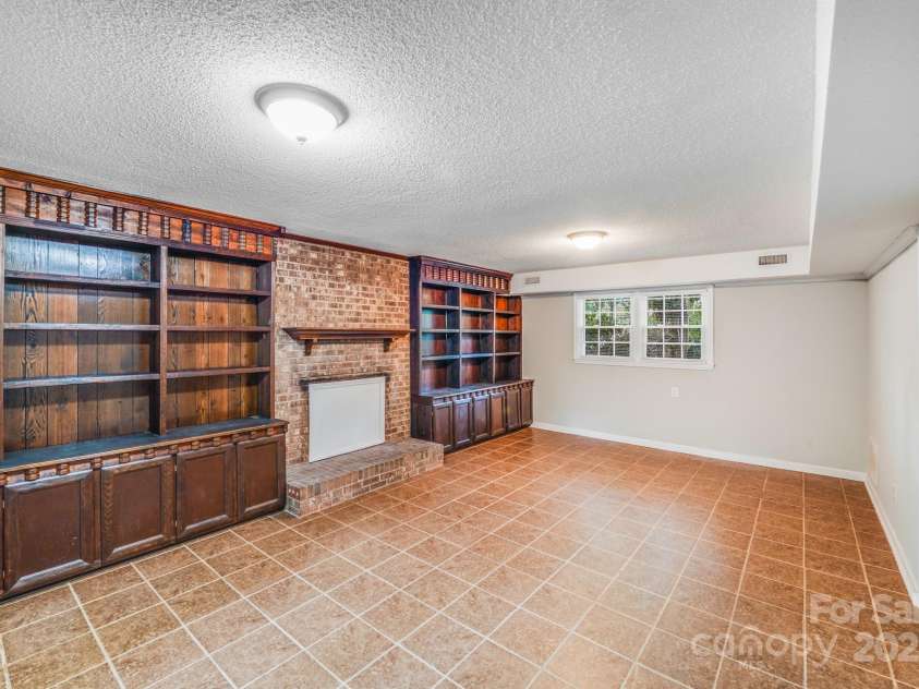 7420 Castlebar Road, Charlotte, NC 28270.  MLS# CAR4280128, YatesRealty ID 35224. 