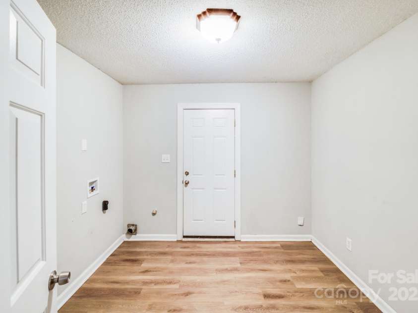 7420 Castlebar Road, Charlotte, NC 28270.  MLS# CAR4280128, YatesRealty ID 35224. 