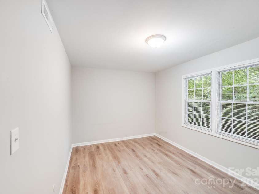 7420 Castlebar Road, Charlotte, NC 28270.  MLS# CAR4280128, YatesRealty ID 35224. 