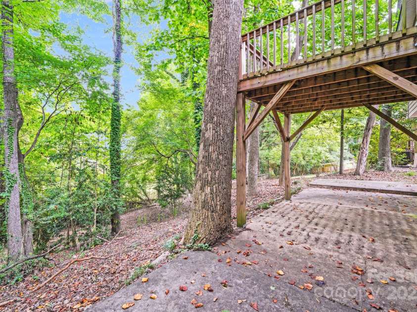 7420 Castlebar Road, Charlotte, NC 28270.  MLS# CAR4280128, YatesRealty ID 35224. 