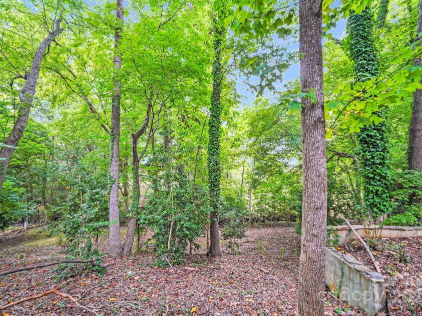 7420 Castlebar Road, Charlotte, NC 28270.  MLS# CAR4280128, YatesRealty ID 35224. 