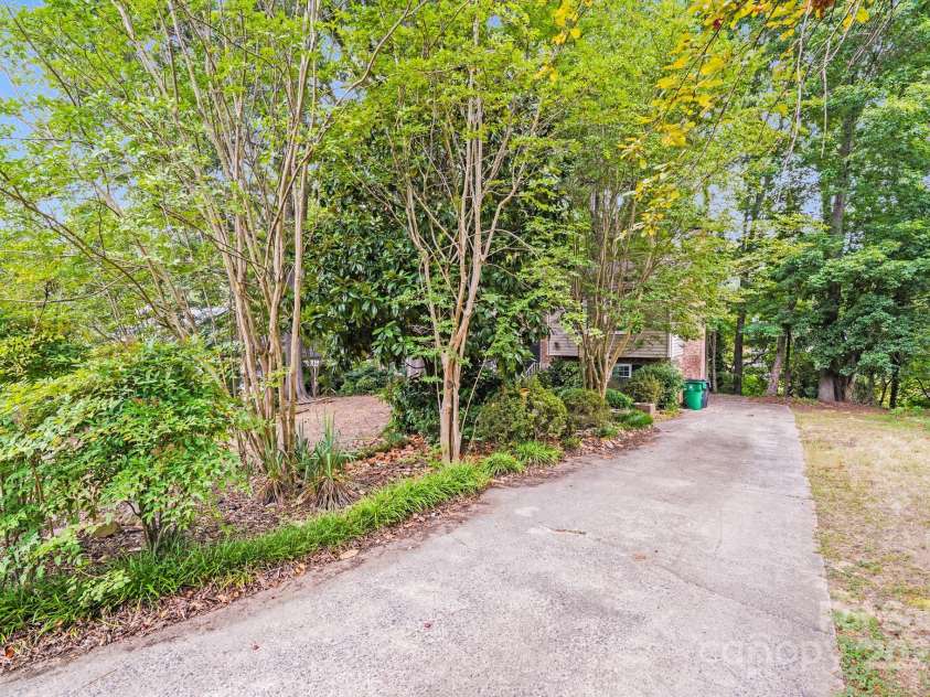 7420 Castlebar Road, Charlotte, NC 28270.  MLS# CAR4280128, YatesRealty ID 35224. 