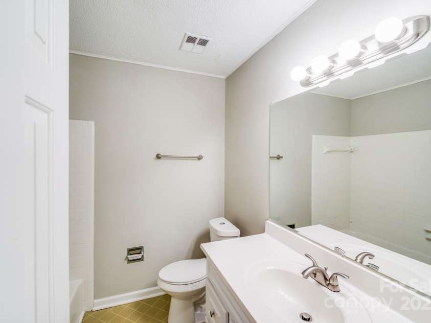 7420 Castlebar Road, Charlotte, NC 28270.  MLS# CAR4280128, YatesRealty ID 35224. 