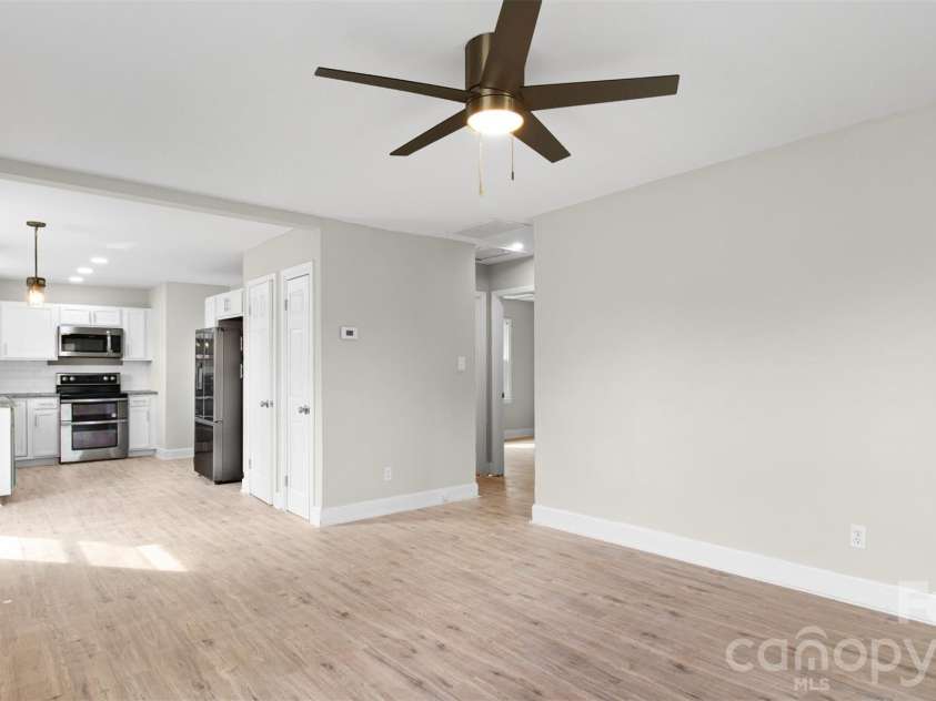 1325 Edgewater Drive, Charlotte, NC 28210.  MLS# CAR4316224, YatesRealty ID 3523. 