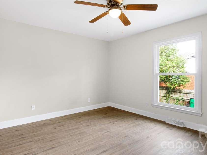 1325 Edgewater Drive, Charlotte, NC 28210.  MLS# CAR4316224, YatesRealty ID 3523. 