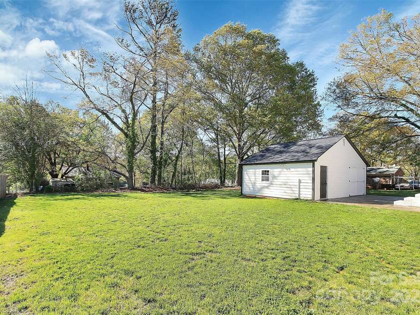 508 Northern Street, Shelby, NC 28150.  MLS# CAR4150682, YatesRealty ID 3523. BACK YARD