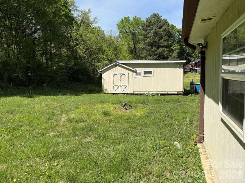1011 Bryce Avenue, Salisbury, NC 28144.  MLS# CAR4401013, YatesRealty ID 35230. BACKYARD 2