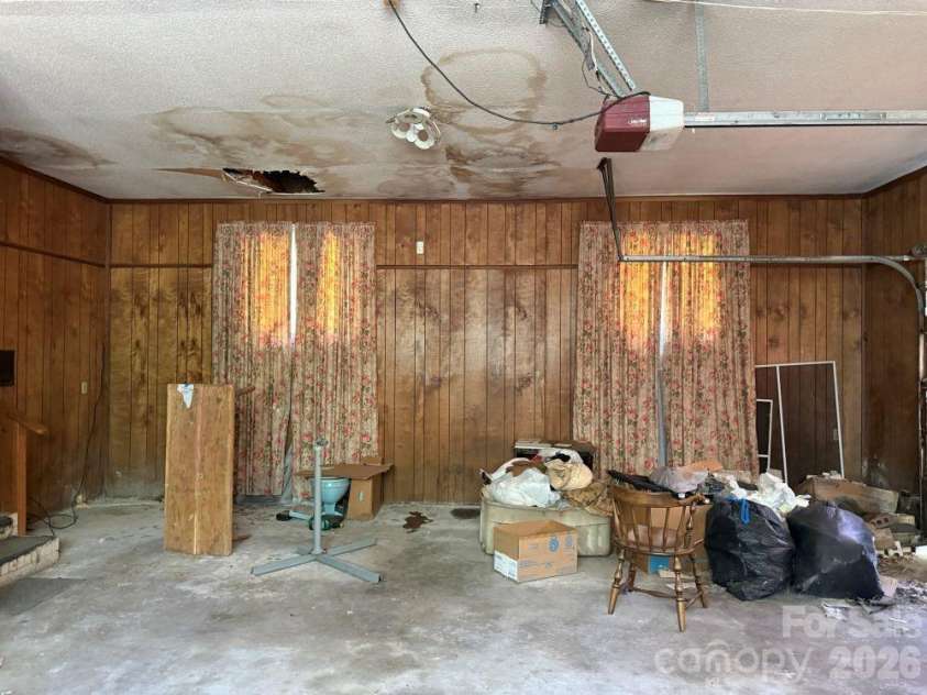 1011 Bryce Avenue, Salisbury, NC 28144.  MLS# CAR4401013, YatesRealty ID 35230. GARAGE