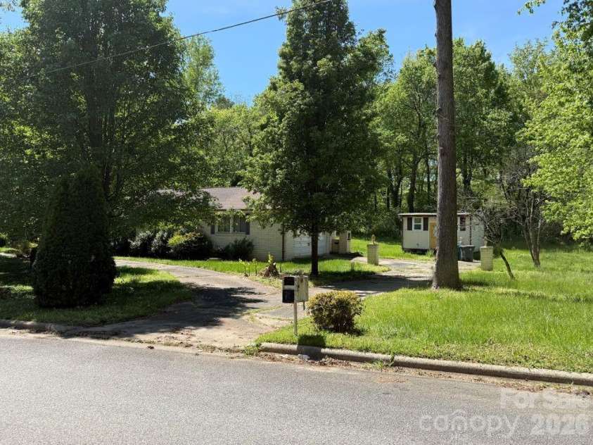 1011 Bryce Avenue, Salisbury, NC 28144.  MLS# CAR4401013, YatesRealty ID 35230. STREET VIEW 2