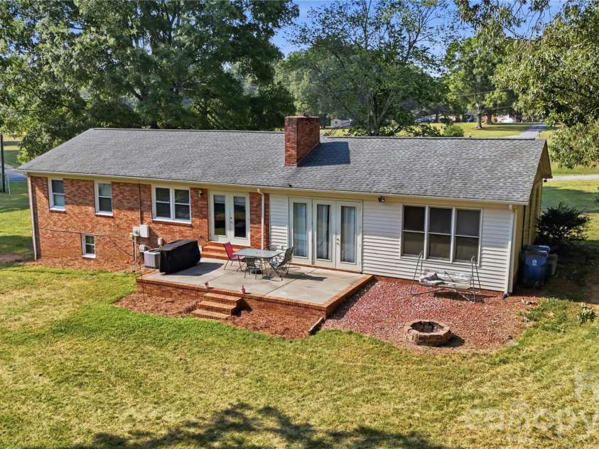 4473 Daniels Street, Maiden, NC 28650.  MLS# CAR4400856, YatesRealty ID 35231. 