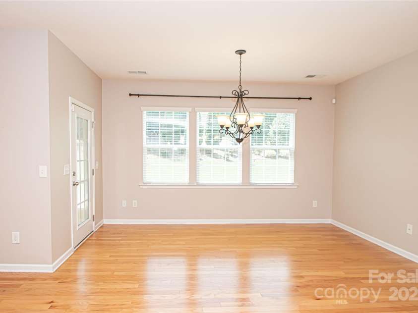 1045 Princeton Drive, Indian Land, SC 29707.  MLS# CAR4286861, YatesRealty ID 35232. In-kitchen dining or sunroom/flex space