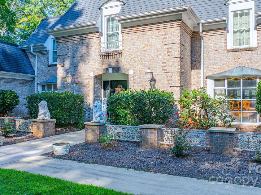 390 Forest Heights Drive, Marion, NC 28752.  MLS# CAR4295653, YatesRealty ID 35233. 